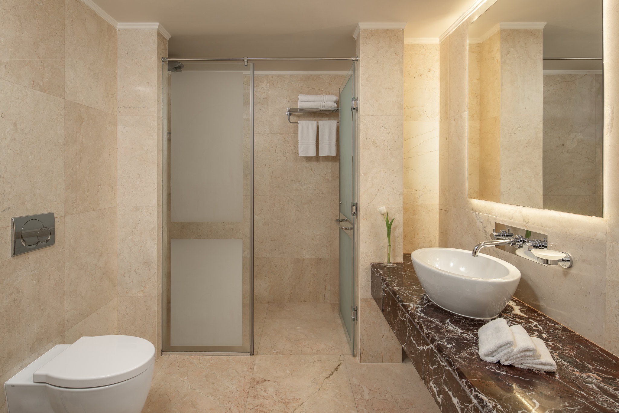 Carlton Al Moaibed Hotel, an IHG hotel - Tap to explore photos