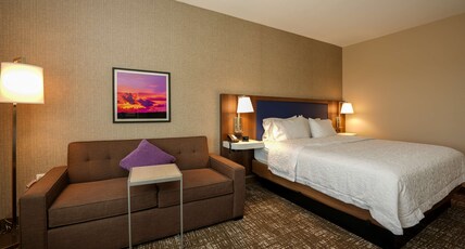 Hampton Inn and Suites Aurora South Denver Room Type - KING ACCESSIBLE ROOM NS