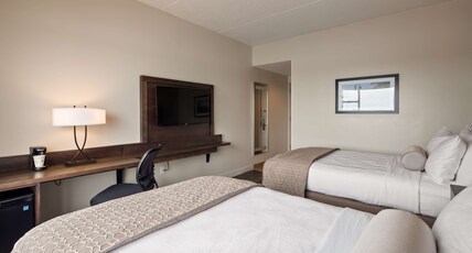 Best Western Plus Coastline Inn Room Type - 2 Double Beds, Non-Smoking, High Speed Internet Access, River View, Full Breakfast Best Western Plus Coastline Inn Room Type - 2 Double Beds, Non-Smoking, High Speed Internet Access, River View, Full Breakfast