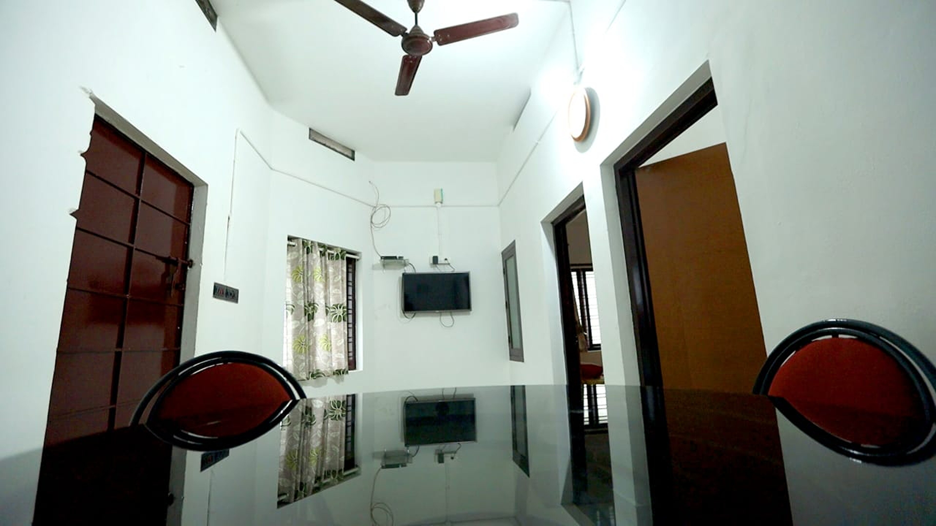 Rosewoods Homestay Paithalmala 2BHK - Tap to explore photos
