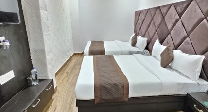 The Restu Inn Room Type - Family four bed Room with lift and parking