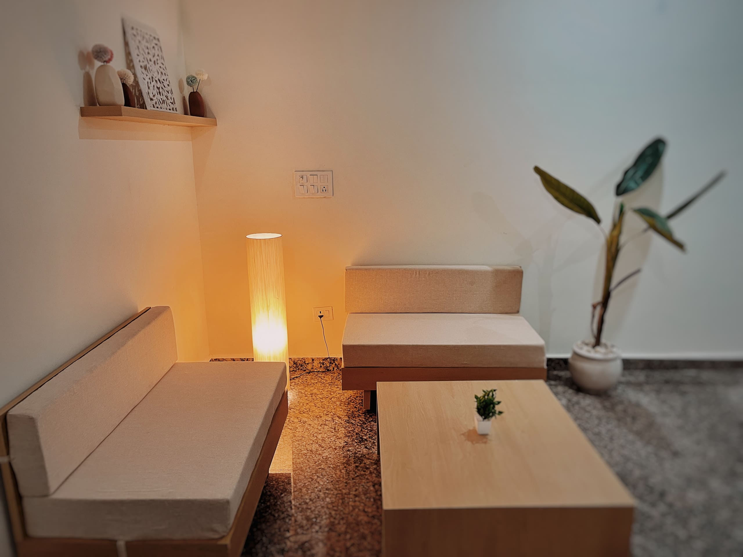 Most Spacious Boho Styled 1BHK near Medanta Hospital - Tap to explore photos