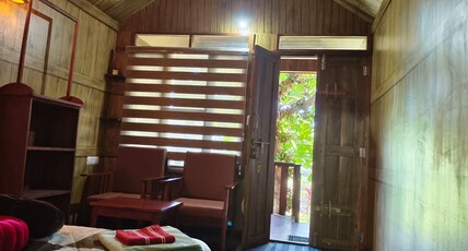 SANDRA Eco Beach Resort Room Type - Honeymoon cottage AC
