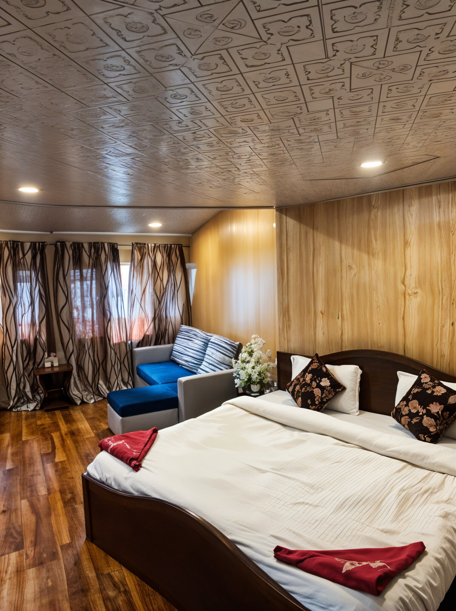 Premium Lake View Cabin| Shikara Drop |2BR| By Homeyhuts - Tap to explore photos