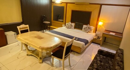 Hotel Rahul Deluxe Room Type - Suite Room