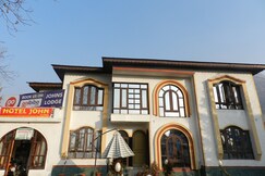 Rooms of Johns Palace