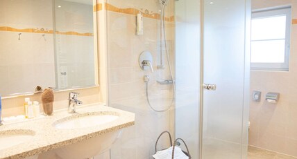 Best Western Plus Hotel Alpenhof Room Type - 1 Double Bed, Junior Suite, Mountain View, Chimney, Balcony Or Terrace, Mini Bar, Free W-Lan, Full B Best Western Plus Hotel Alpenhof Room Type - 1 Double Bed, Junior Suite, Mountain View, Chimney, Balcony Or Terrace, Mini Bar, Free W-Lan, Full B