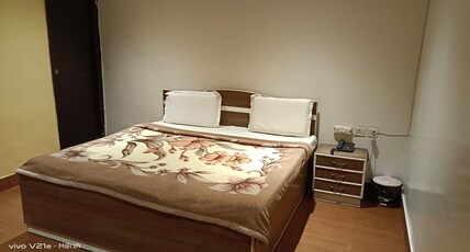 Hotel Om Complex Room Type - Super Deluxe Room