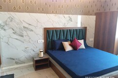 Shri Kusum Sadan Home stay Vrindavan