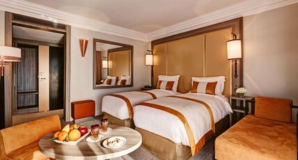 M Room Type - Superior Room, 2 single bed with a view