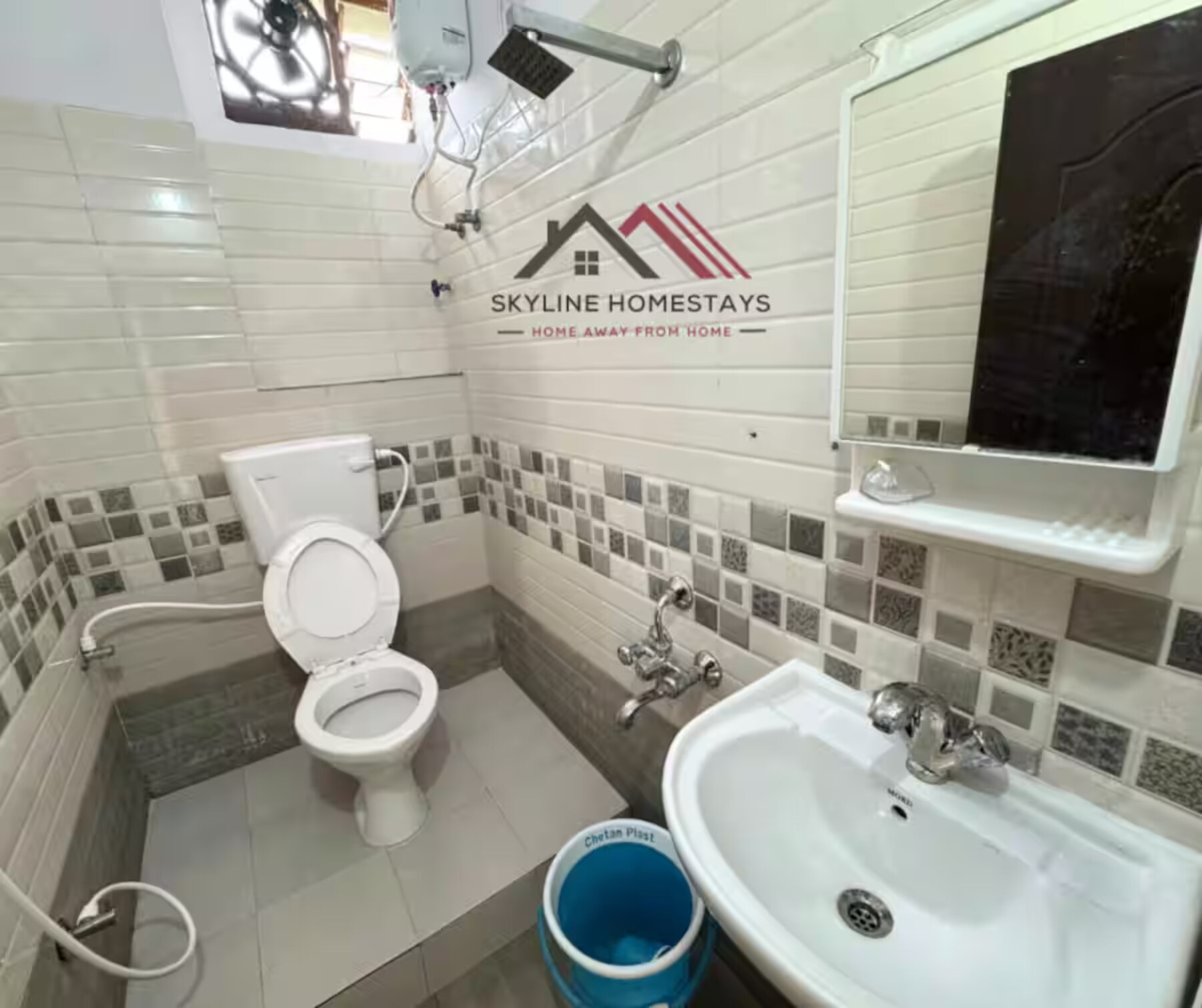 Elite 4BHK Apartment in Tolichowki - Tap to explore photos