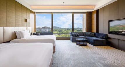 InterContinental NANTONG  Room Type - 2 Double Premium Langshan River View