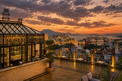 Raj Kuber  A Boutique Lake View Hotel