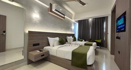 CHESTNUT TREE HOTEL Room Type - DELUX TWIN