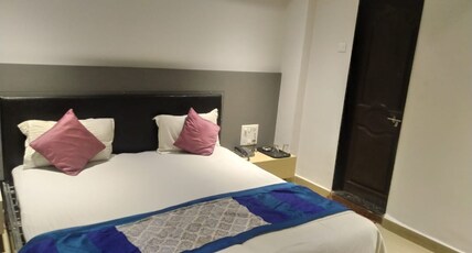 Hotel Dimple Room Type - Standard Non Ac Room