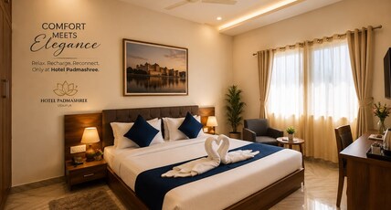 Hotel Padmashree Room Type - Deluxe Room