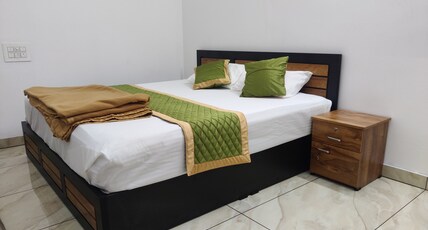 Ponnus Residency Room Type - Bedroom 4