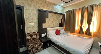 Hotel Sajan Palace Room Type - Double Bedded Deluxe Room