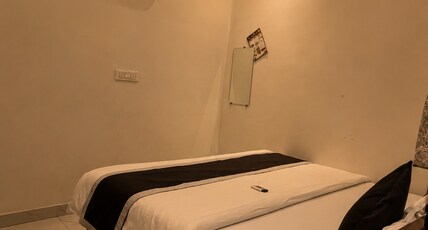 The Shyam Kripa Stay Room Type - Deluxe Ac Room