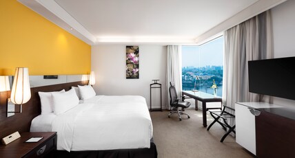 PAN PACIFIC HANOI Room Type - Premier Lakeview Twin
