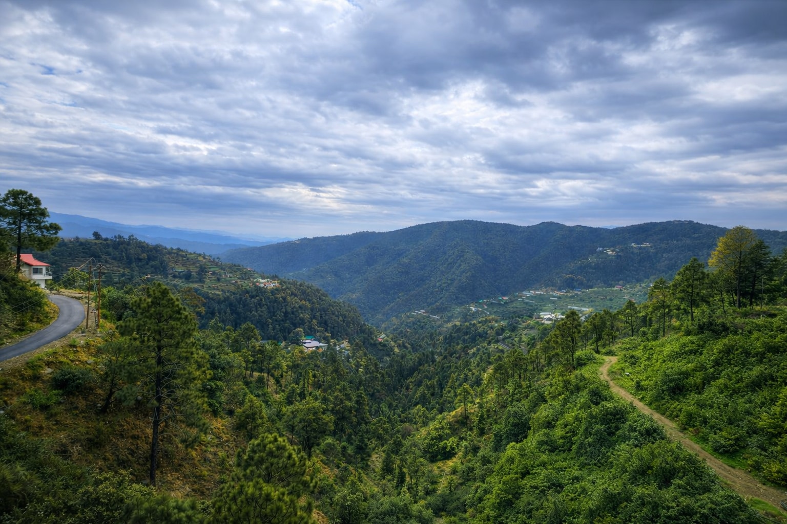 Kavin The Chail Resort - Serene Valley Views - Tap to explore photos