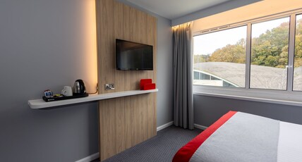 Holiday Inn Express NORWICH Room Type - Standard Room with Free Hot Breakfast Holiday Inn Express NORWICH Room Type - Standard Room with Free Hot Breakfast