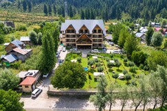 Rooms of Heevan Villas Sonamarg - River Front Luxury