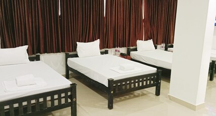 Hotel Idukki Castle Room Type - Family Room With 5 Single Bed