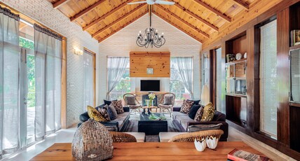 CASA BHIMTAL - Luxury Villas Room Type - Villa Agapanthus 6 bedroom villa