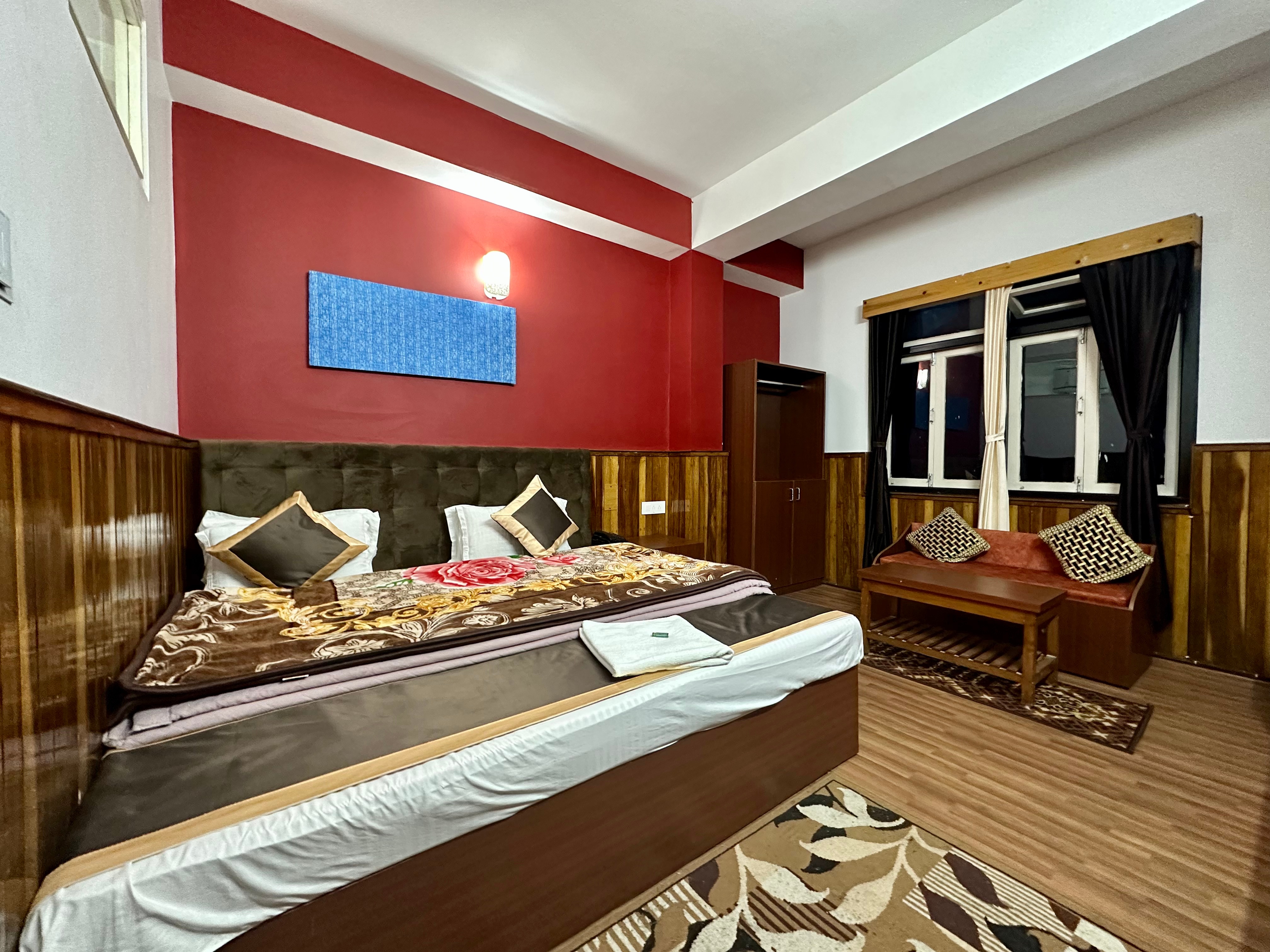 Hotel Norling - Tap to explore photos