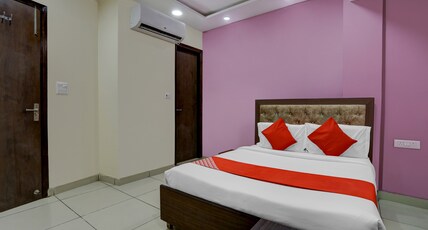 Hotel O The Paradise Inn Room Type - Classic