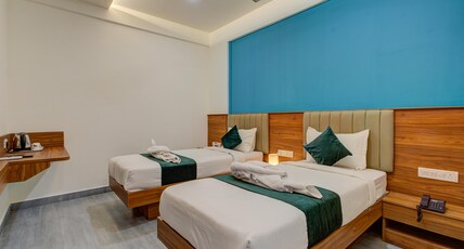 Silverkey Hotel Yelahanka Room Type - Twin Bed Room