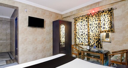 Super Collection O Sakchi Crossway Formerly Shree Palace Room Type - Super Deluxe Twin Room