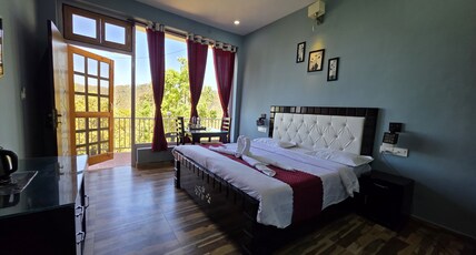 Montagna Homestay Mukteshwar Room Type - Bedroom 1