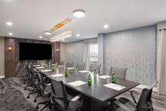 Holiday Inn CALGARY-AIRPORT