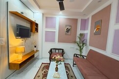 The Welcome Cottage | Spacious 1BHK Apartment in East of Kailash