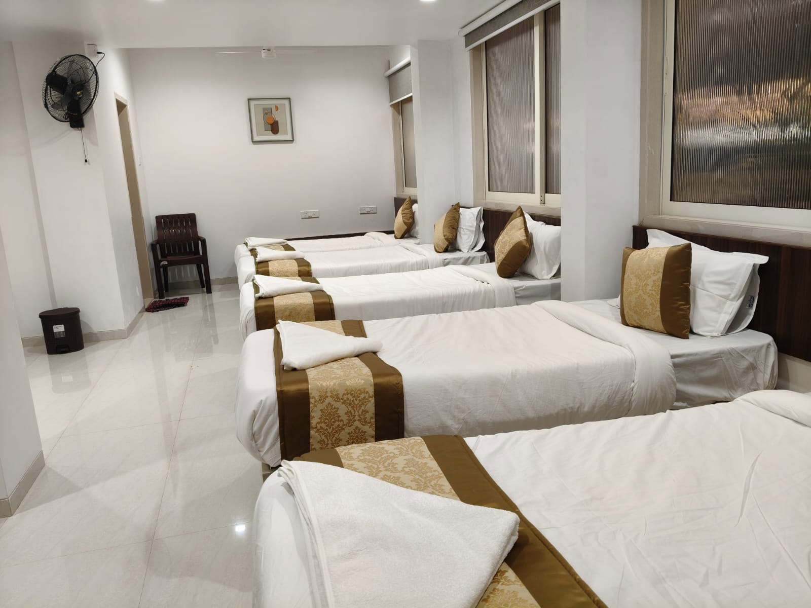 Westbay Biz Dreams Hotel & Suites - Tap to explore photos
