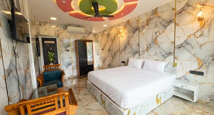 Majestic Marvel Room Type - Premium Balcony Ac Majestic Marvel Room Type - Premium Balcony Ac