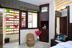 Shanti Villas - Luxury Home Stay Apartment