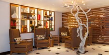The Somerset Hotel with Free Airport Transfers