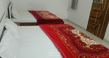 Shree Geeta Dham Room Type - FAMILY ROOM