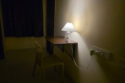 VK Homestays Modern 2BHK with Projector OTT