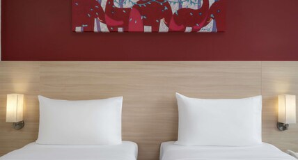 Ibis Bangkok Siam Room Type - Standard Twin Room