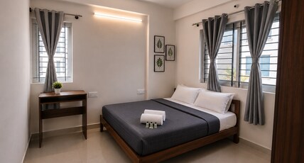 Z Express Ananta Room Type - Standard Queen