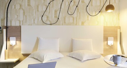 ibis Styles Bordeaux Begles Arena Room Type - Standard Room with a double bed and sofa bed or 2 single beds ibis Styles Bordeaux Begles Arena Room Type - Standard Room with a double bed and sofa bed or 2 single beds