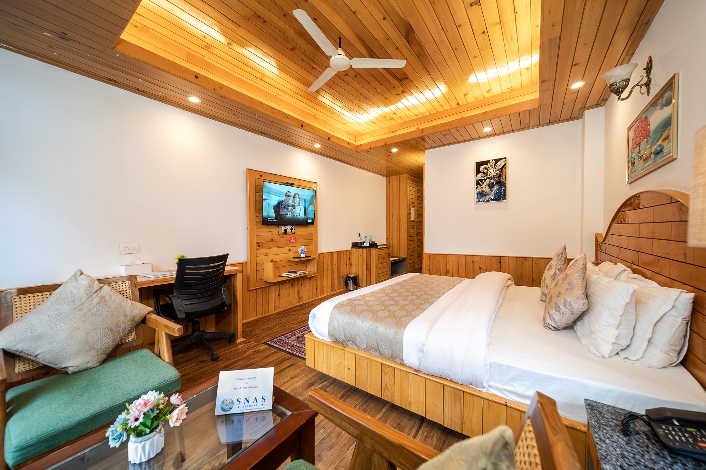 Hotel SNAS Retreat Manali - Tap to explore photos