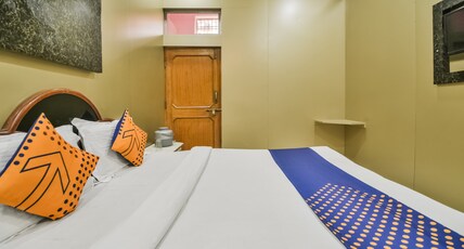 Shree Jee Darshan Hotel Room Type - NON AC ROOm