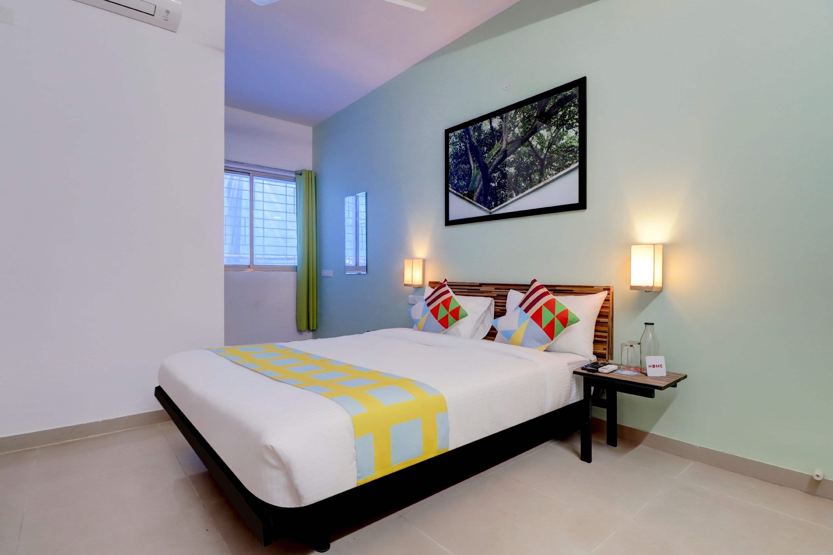 Hotel O Home Exotic Stay Bsk rd Stage - Tap to explore photos