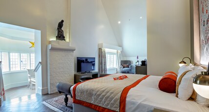 The Lalit London Room Type - Tower Suite