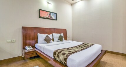 Ambience Stays | DLF Phase 3 Room Type - Executive Suite